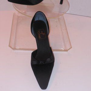THE TOUCH OF NINA BLACK CLASSY SHOES SIZE 10 M